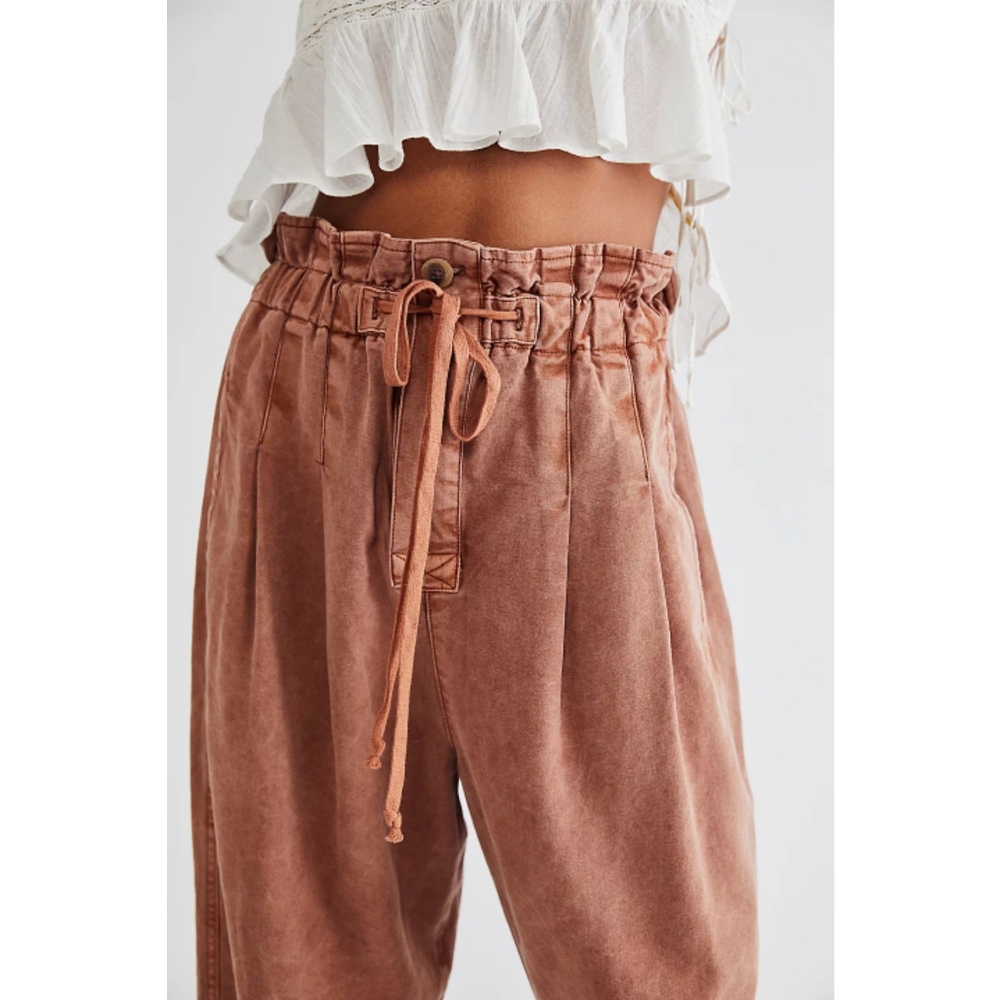 *NEW* Free People Blush High Rise Pleated Paperbag Tapered Leg Multipocket Pants